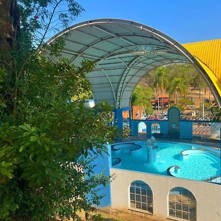 Águas de São Pedro Avenida Charme Hotel מראה חיצוני תמונה